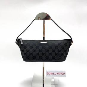 Preloved Gucci Black GG Canvas Boat Pochette