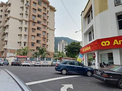 Condominium For Rent in Azuria
