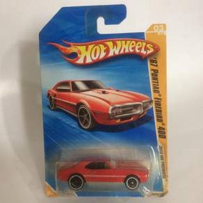 CFE32 Hot Wheels HW '67 Pontiac Firebird 400 2010