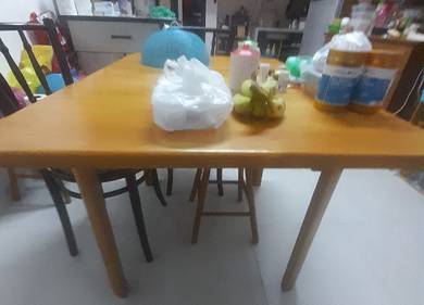 Dinner Table 