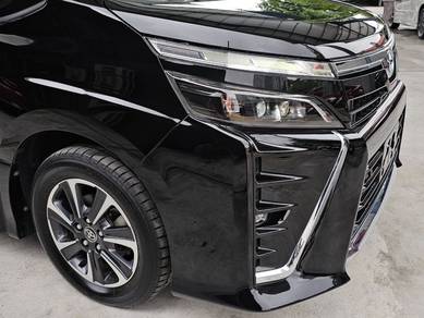 Toyota Voxy ZS KIRAMEKI III in KL City, KUL