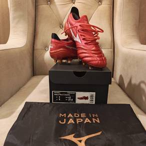 Mizuno Morelia 4