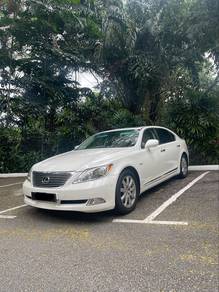 Lexus LS 460 L 4 SEATER in Damansara Heights, KUL