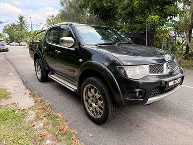 Mitsubishi Triton in Klang, SGR