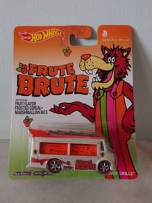 Hot Wheels Smokin' Grille Frute Brute real riders