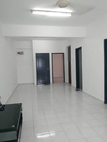 Condominium For Rent in Garden Park