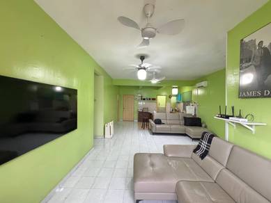 Condominium For Sale in Oakleaf Park