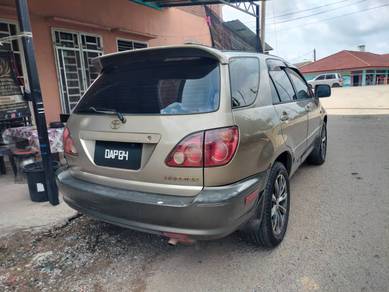 Toyota Harrier in Gua Musang, KTN