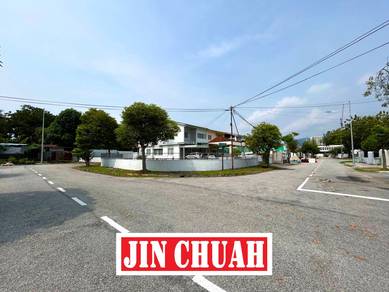 Semi-Detached House For Sale in Jelutong,PNG