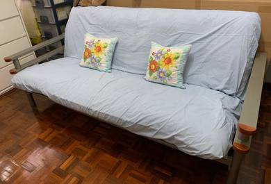 Solid Metal Q sofa bed