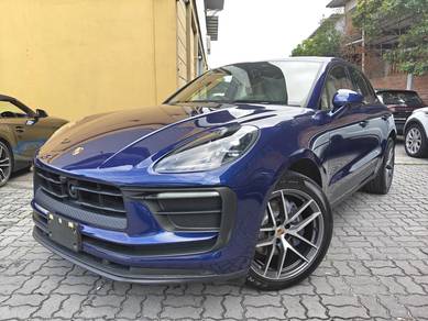 2023 Porsche Macan -