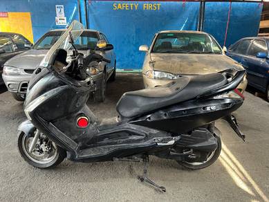 Sym VTS 200