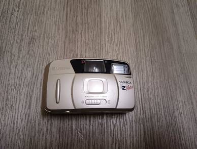 Yashica Ez Mate Vintage Film Camera. 
