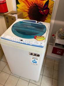 TOSHIBA 8kg Washing Machine 5Ju1m2 terpakai