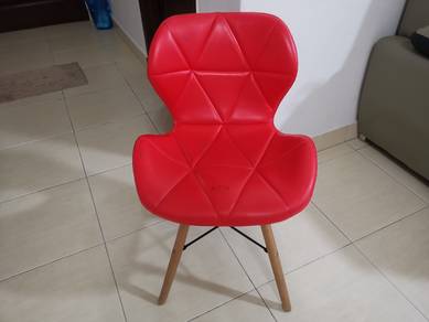 chair /椅子/kerusi