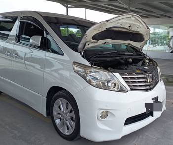 Toyota Alphard 240S in Seremban 2, NSN