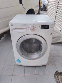 Jenama Electrolux combo 2in1 washer 7kg dryer 5kg