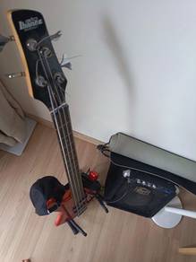 Ibanez bass n cort 15watt amp