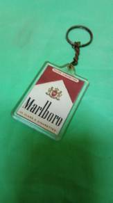 Vintage Marlboro acrylic keychain 