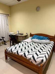 Room in Kota Kemuning, SGR