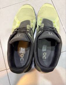 On Cloud Running Shoes