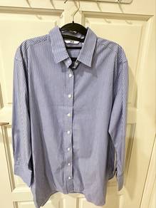 Uniqlo women long sleeve striped shirt