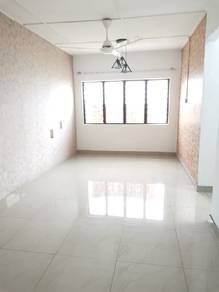 Flat For Rent in Taman Flora Heights