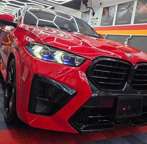 BMW X6 xDrive40D in Others, KUL
