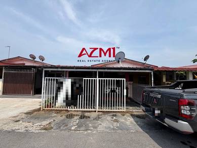 Terraced House For Sale in Miri,SWK