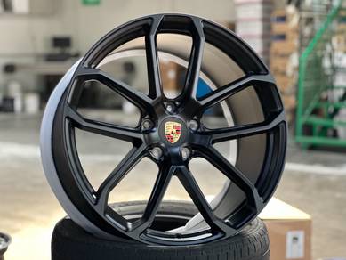 NEW 22 Blackout Forged GTS Rim Porsche Cayenne