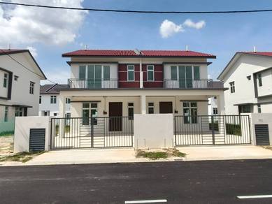 Semi-Detached House For Sale in Jasin,MLK