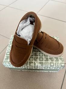Kikilala Taupe Baby Loafers Size 23