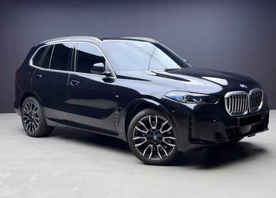 BMW X5 XDRIVE50E M SPORT in Cheras, KUL