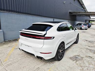 2024 Porsche Cayenne BASE