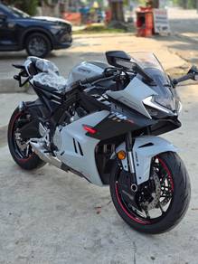 CFMOTO 675SR-R
