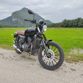 CMC Daytona 250 Cafe Racer