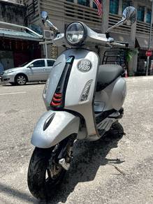 Vespa Primavera 150