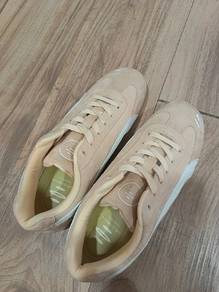 Brand New in Box (BNIB) / Unworn