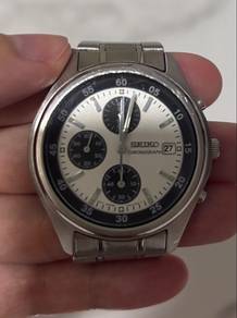 Seiko chronograph quartz watch