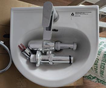 Basin - Half round wall mounted
