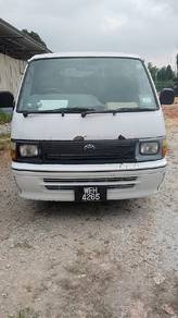 Toyota Hiace untuk dijual