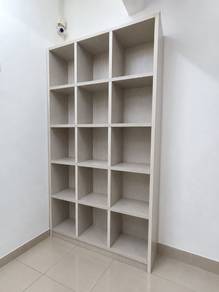 Almari Buku