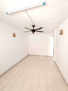 Flat For Sale in Taman Lip Sin Block 6