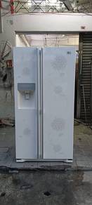 LG side by side doors fridge with autom ice maker