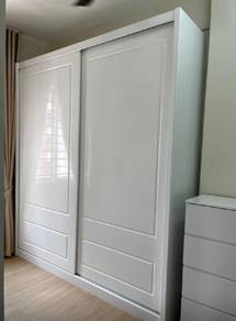 Almari 6x8 