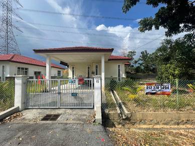 Bungalow House For Sale in Lenggeng,NSN