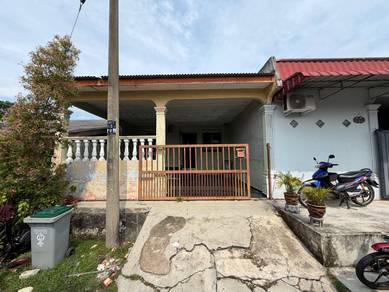 1-storey Terraced House For Sale in Ayer Molek,MLK