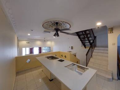 2.5-storey Terraced House For Sale in Ampang,SGR