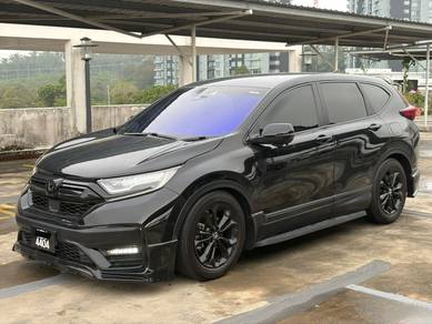 Honda CR-V BLACK EDITION 4WD in Seri Kembangan, SGR