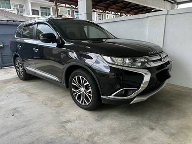 Mitsubishi Outlander 2.0 AWD in Ayer Keroh, MLK